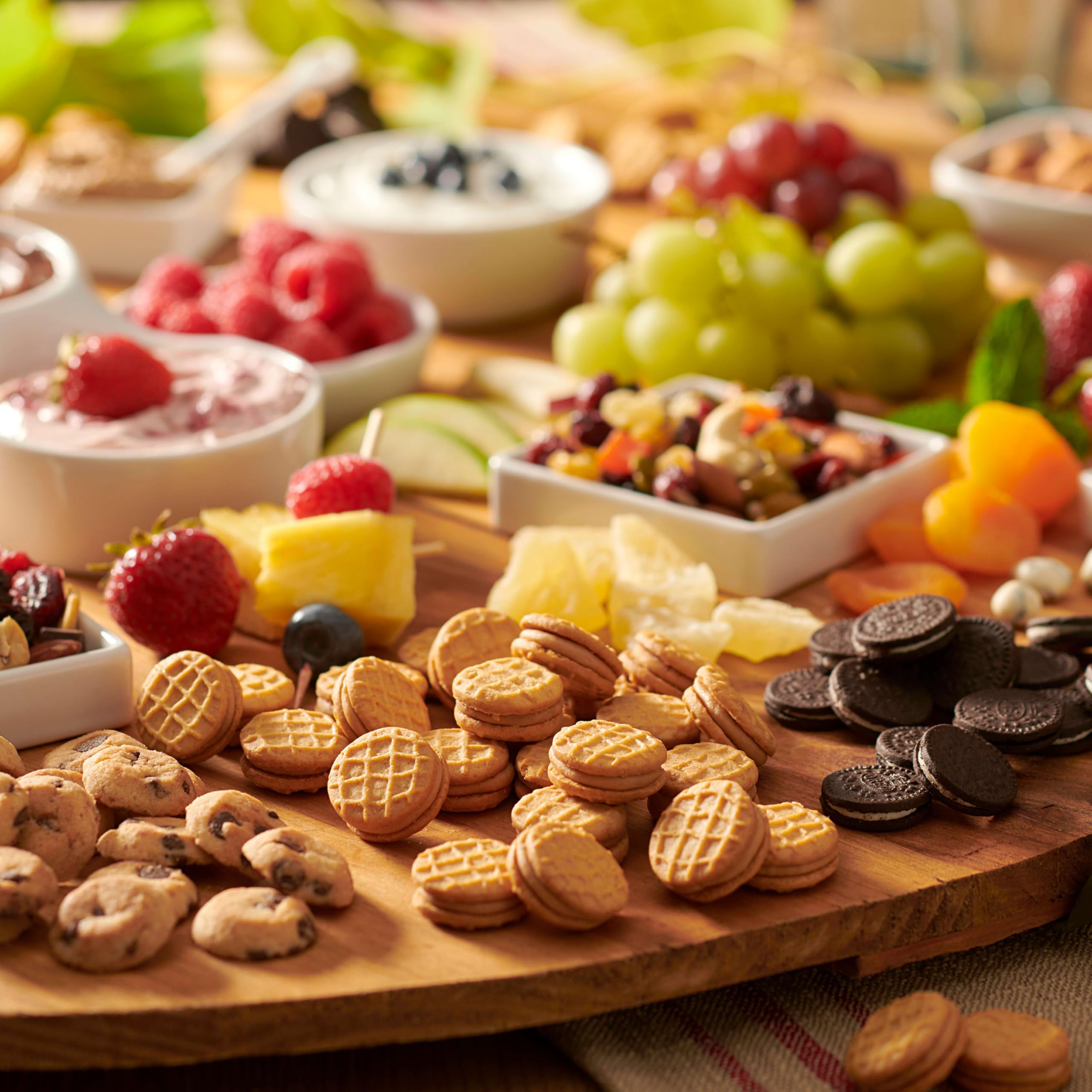 OREO Minis Cookies, CHIPS AHOY! Minis Cookies, Nutter Butter Bites & RITZ Bits Cheese Crackers Variety Pack, 15 Snack Packs - Image 7