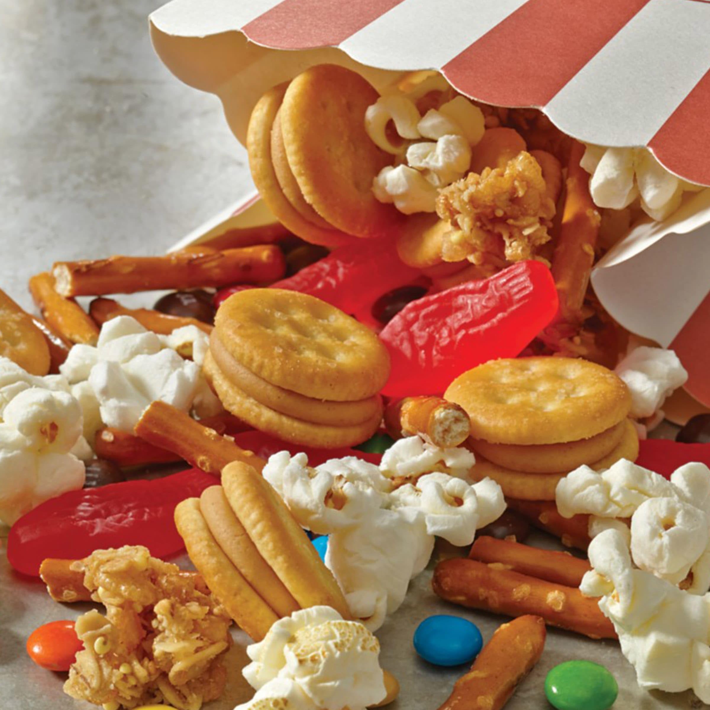 RITZ Bits Cheese and RITZ Bits Peanut Butter Sandwich Crackers Variety Pack, Lunch Snacks, 20 Snack Packs - Image 11