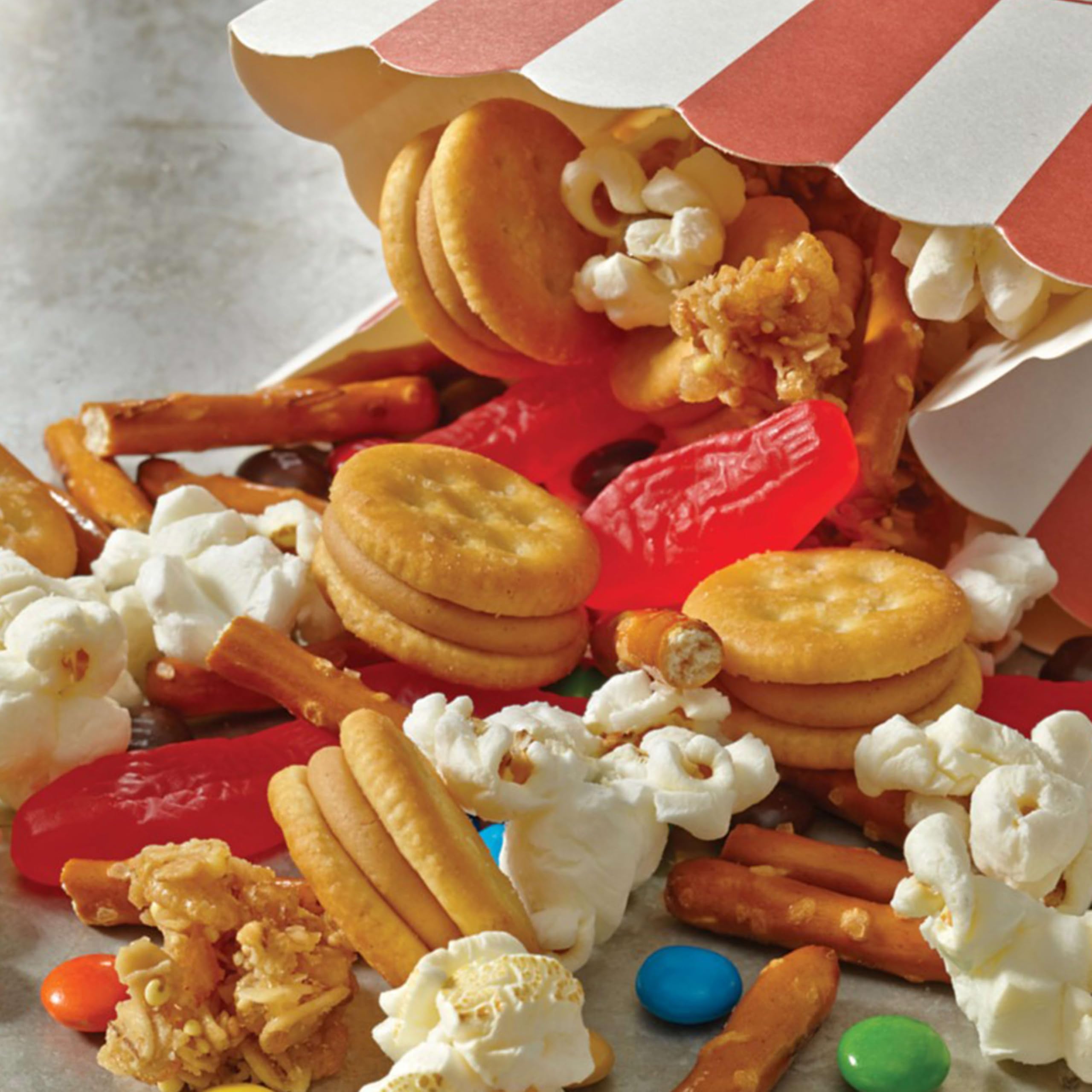 RITZ Bits Cheese and RITZ Bits Peanut Butter Sandwich Crackers Variety Pack, Lunch Snacks, 20 Snack Packs - Image 11