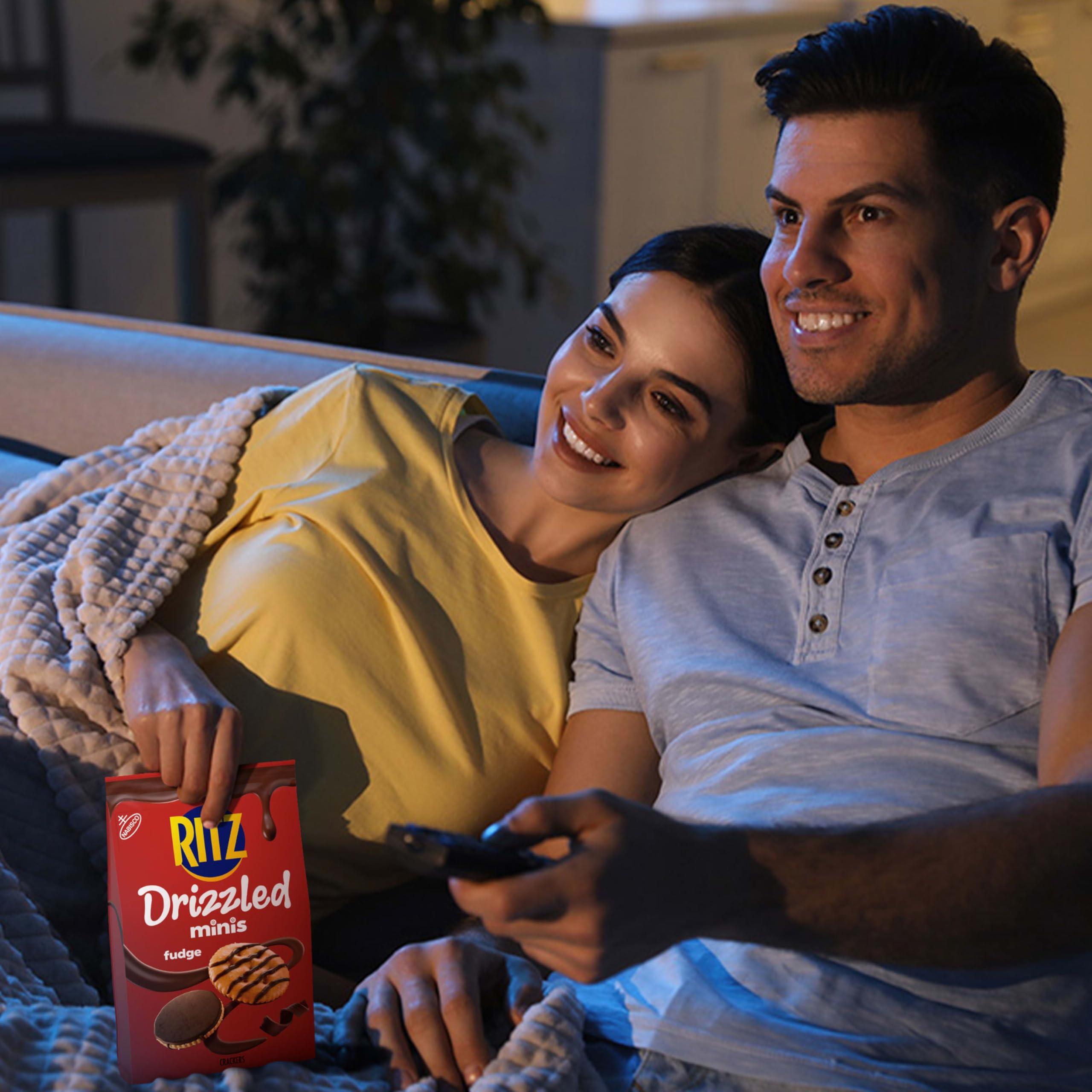 RITZ Drizzled Minis Fudge Crackers, Snacks for Kids and Adults, Party Snacks, 8 oz - Image 6