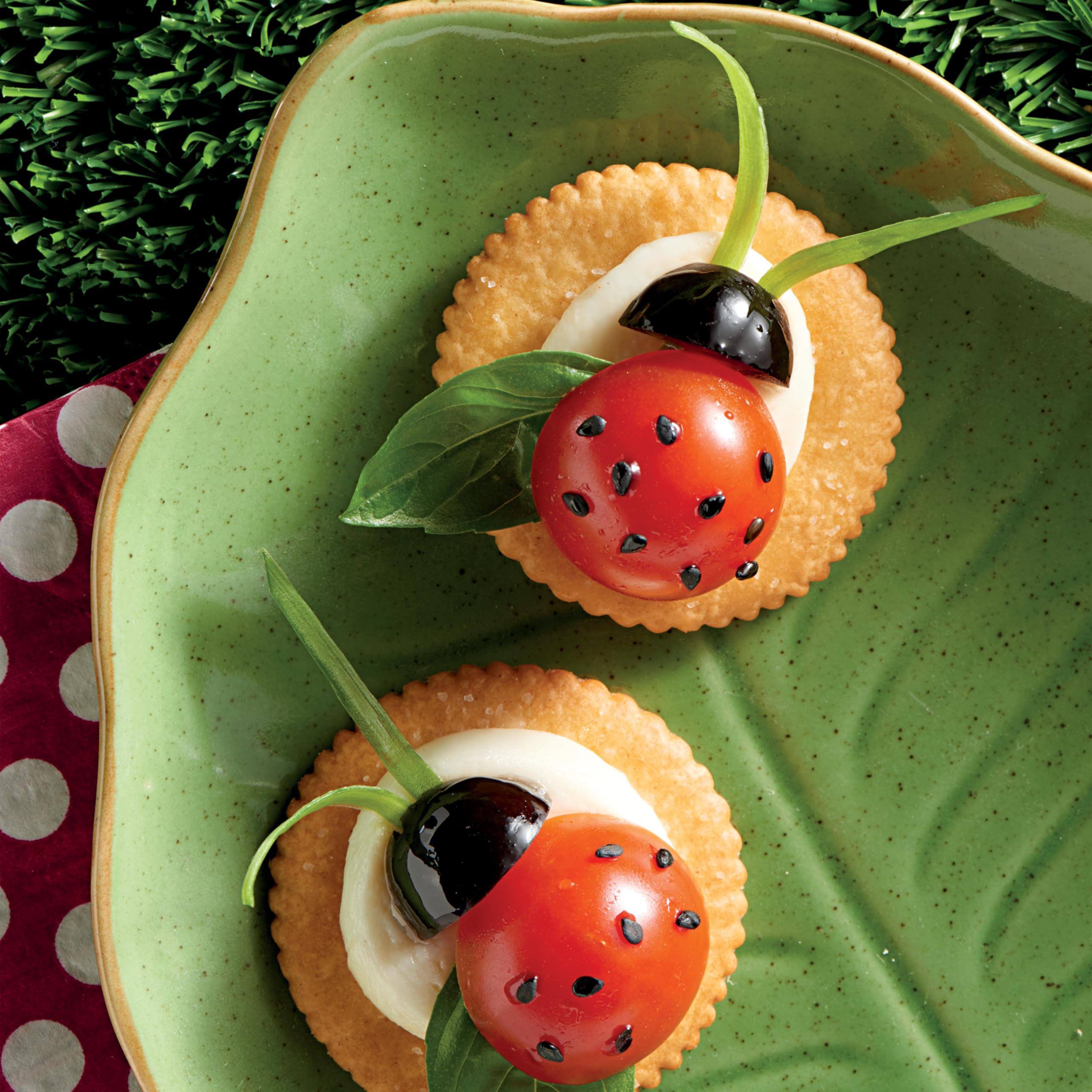 RITZ Original Crackers, Snacks for Kids and Adults, Bulk Lunch Snacks, 6 - 10.3 oz Boxes - Image 9